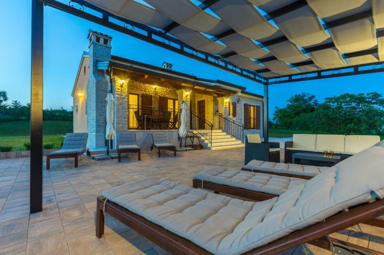Vila Elida Pazin Ngoại thất bức ảnh