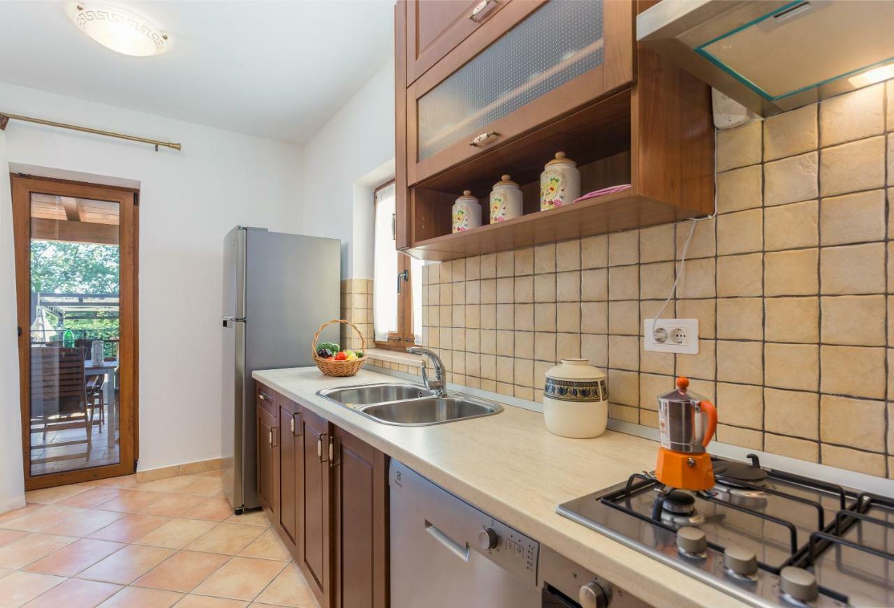 Vila Elida Pazin Ngoại thất bức ảnh