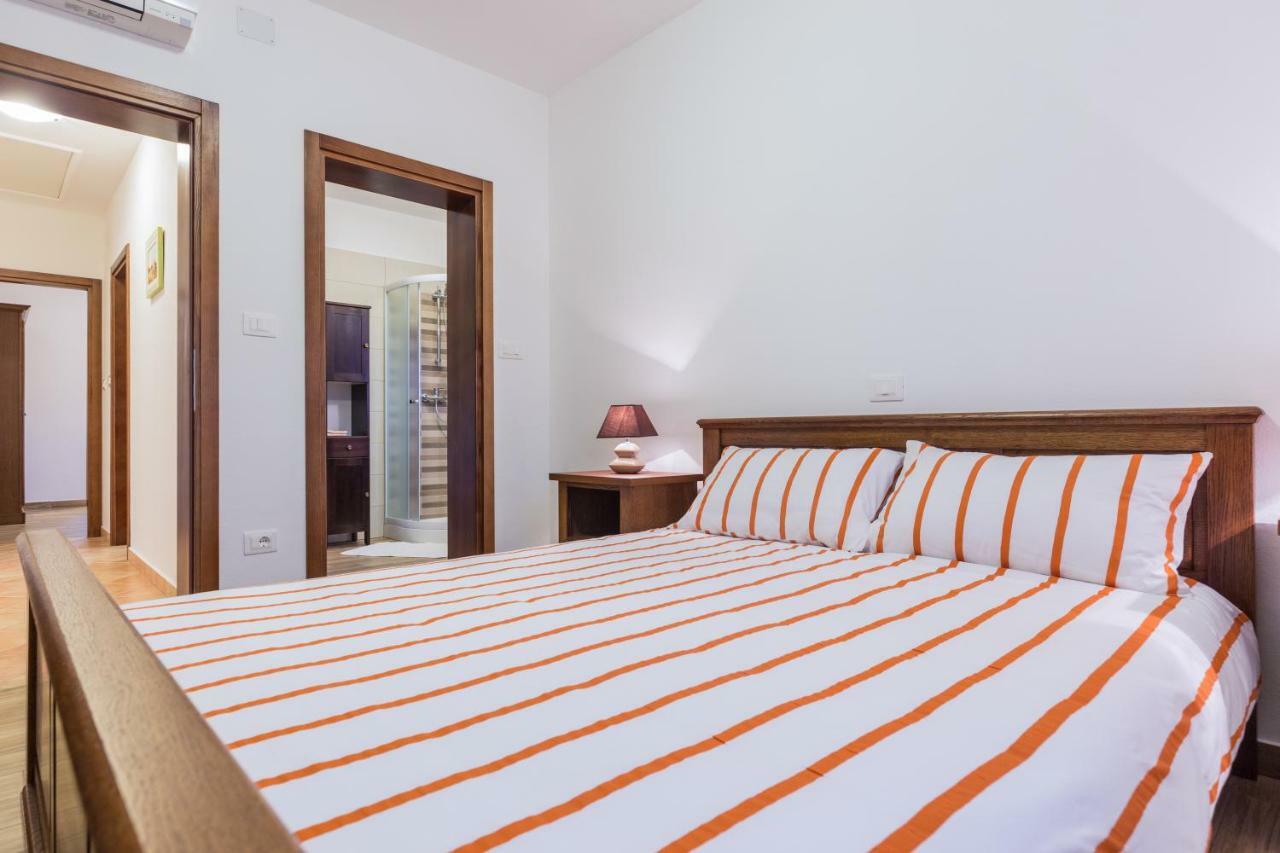 Vila Elida Pazin Ngoại thất bức ảnh