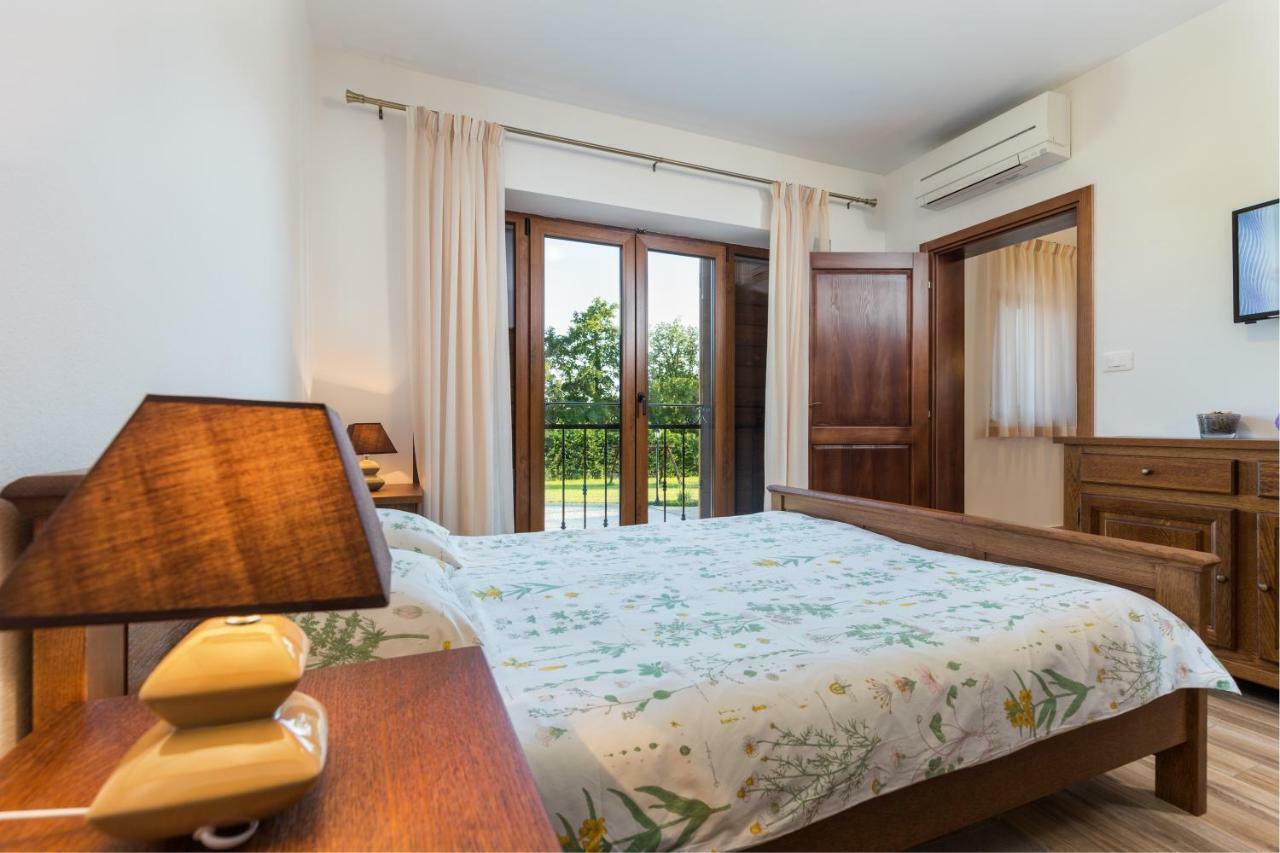 Vila Elida Pazin Ngoại thất bức ảnh