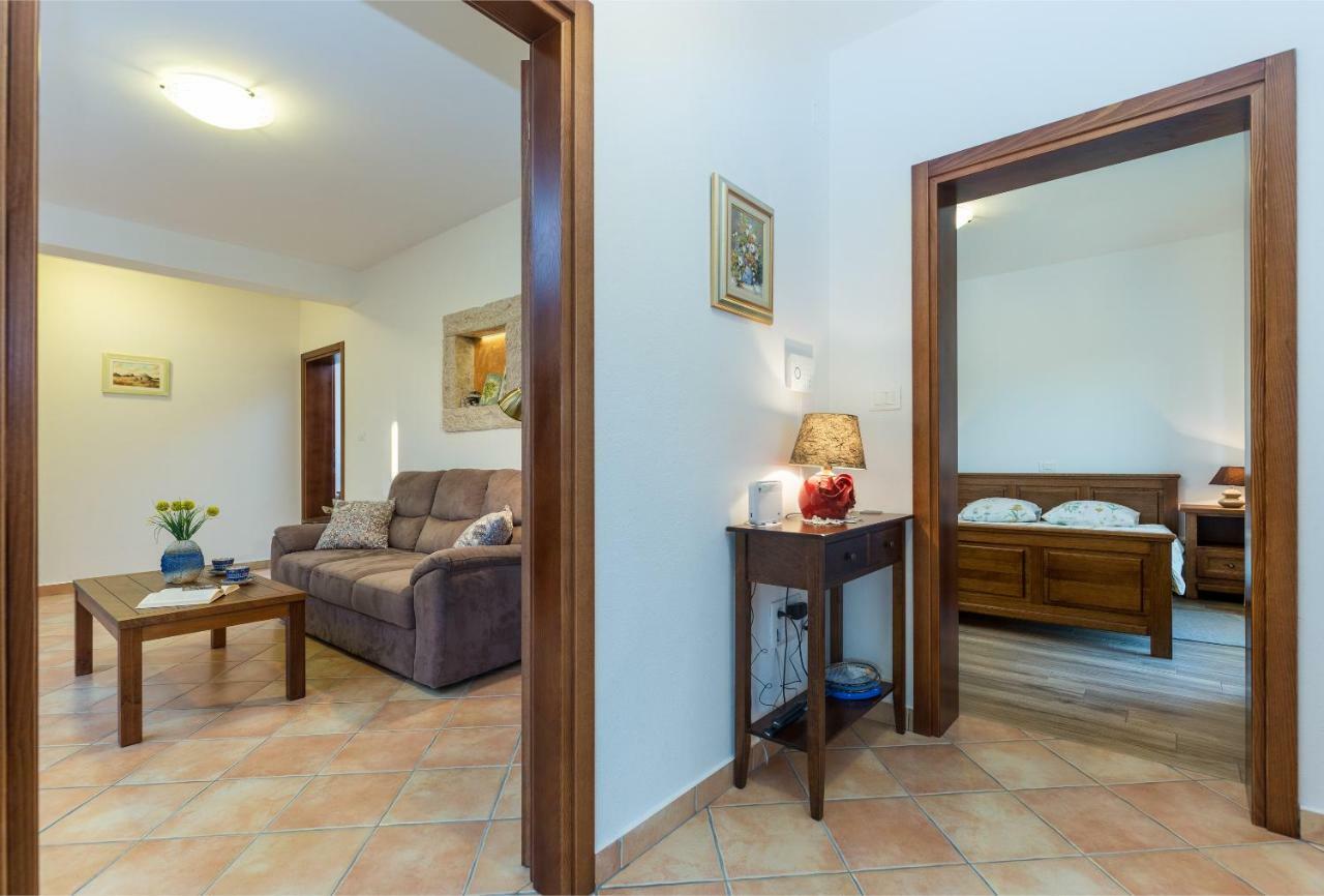 Vila Elida Pazin Ngoại thất bức ảnh