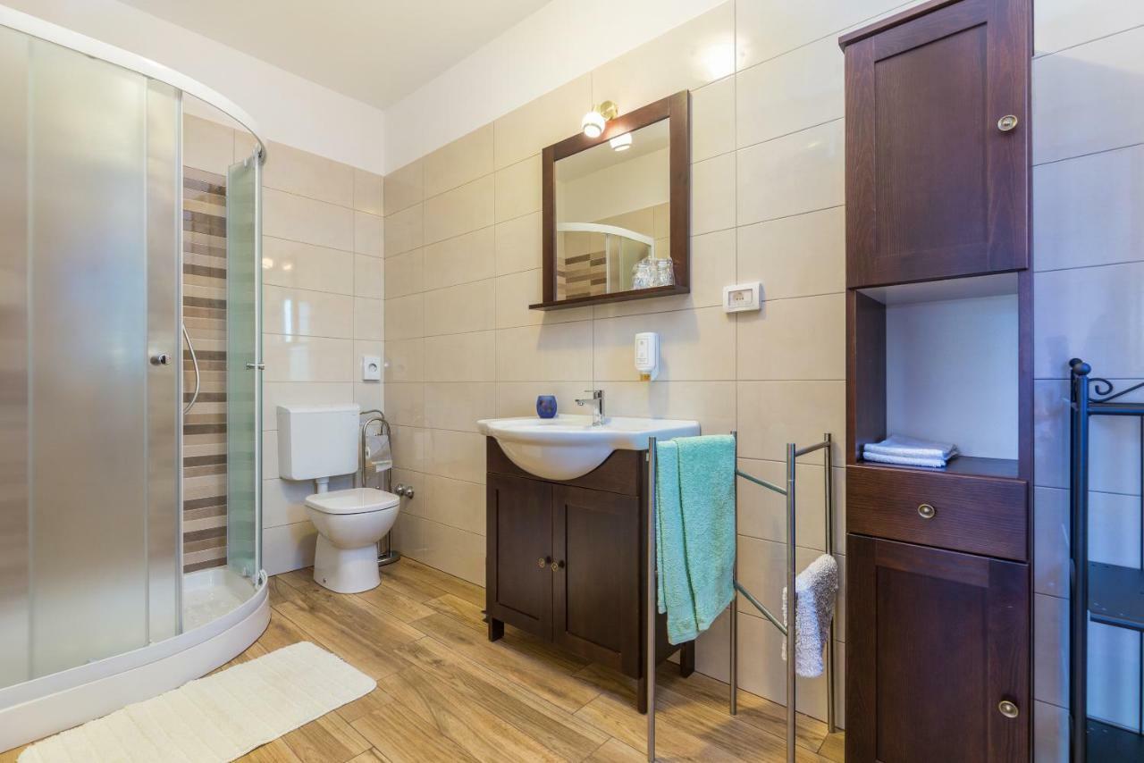 Vila Elida Pazin Ngoại thất bức ảnh