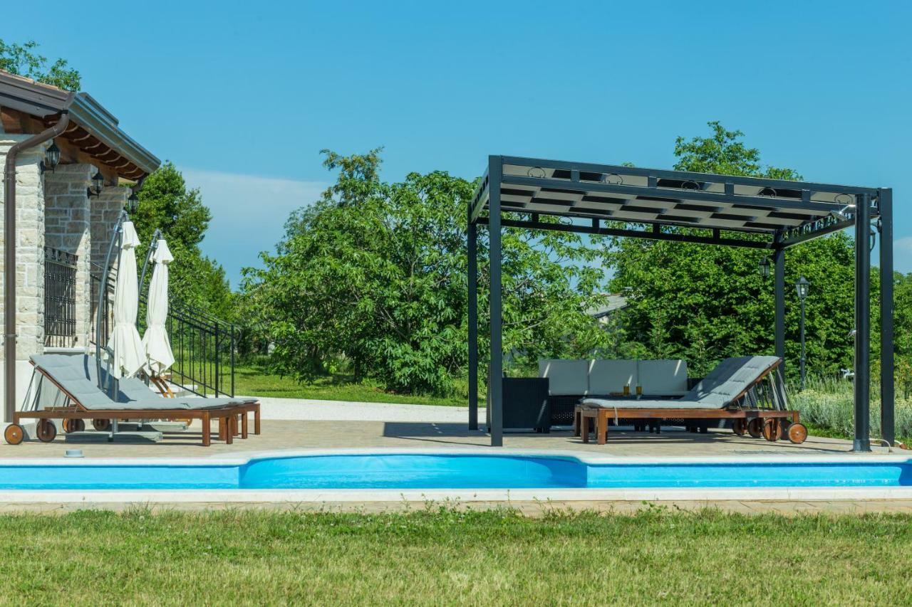Vila Elida Pazin Ngoại thất bức ảnh