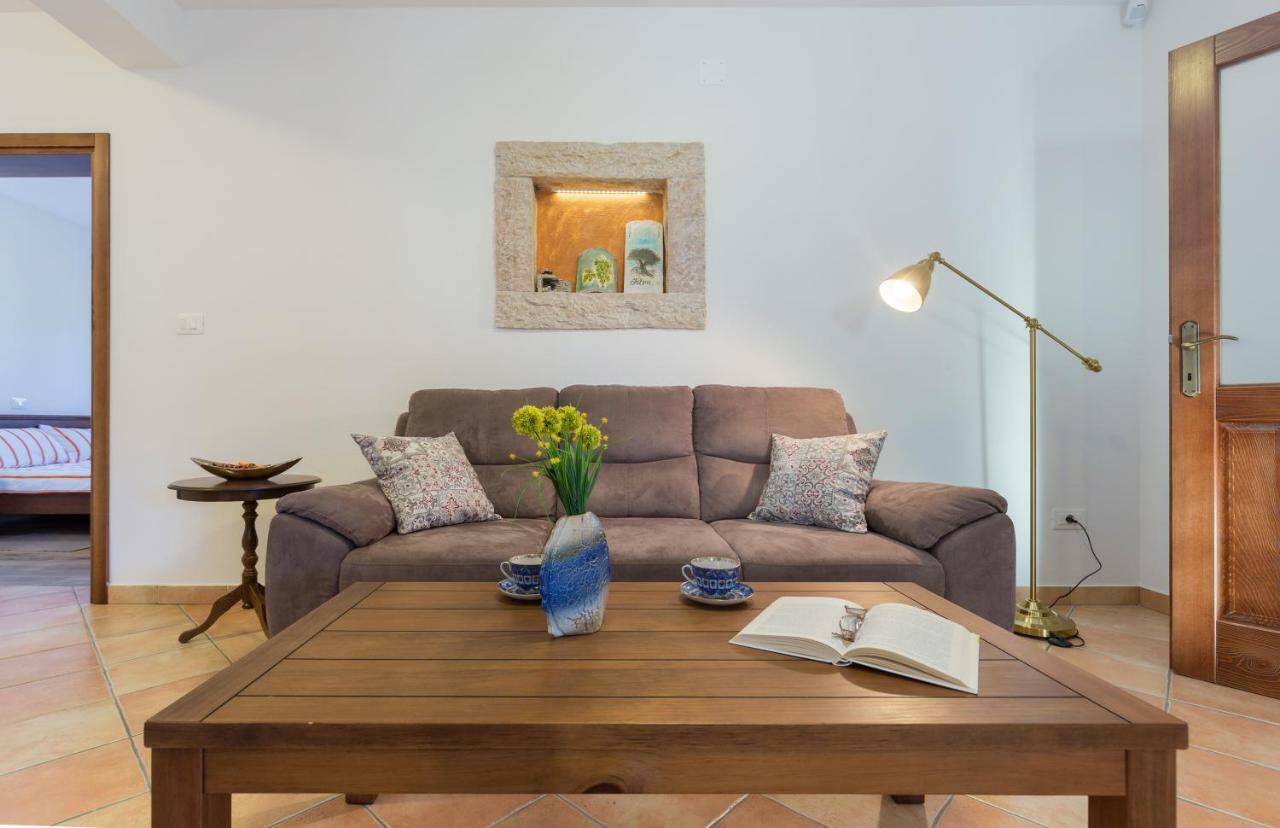 Vila Elida Pazin Ngoại thất bức ảnh