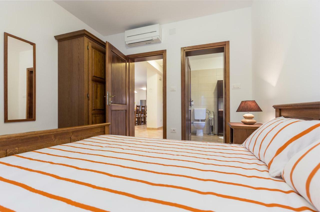 Vila Elida Pazin Ngoại thất bức ảnh